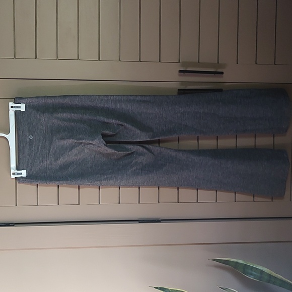Lululemon Groove Pant Flare size 8 - Picture 6 of 7